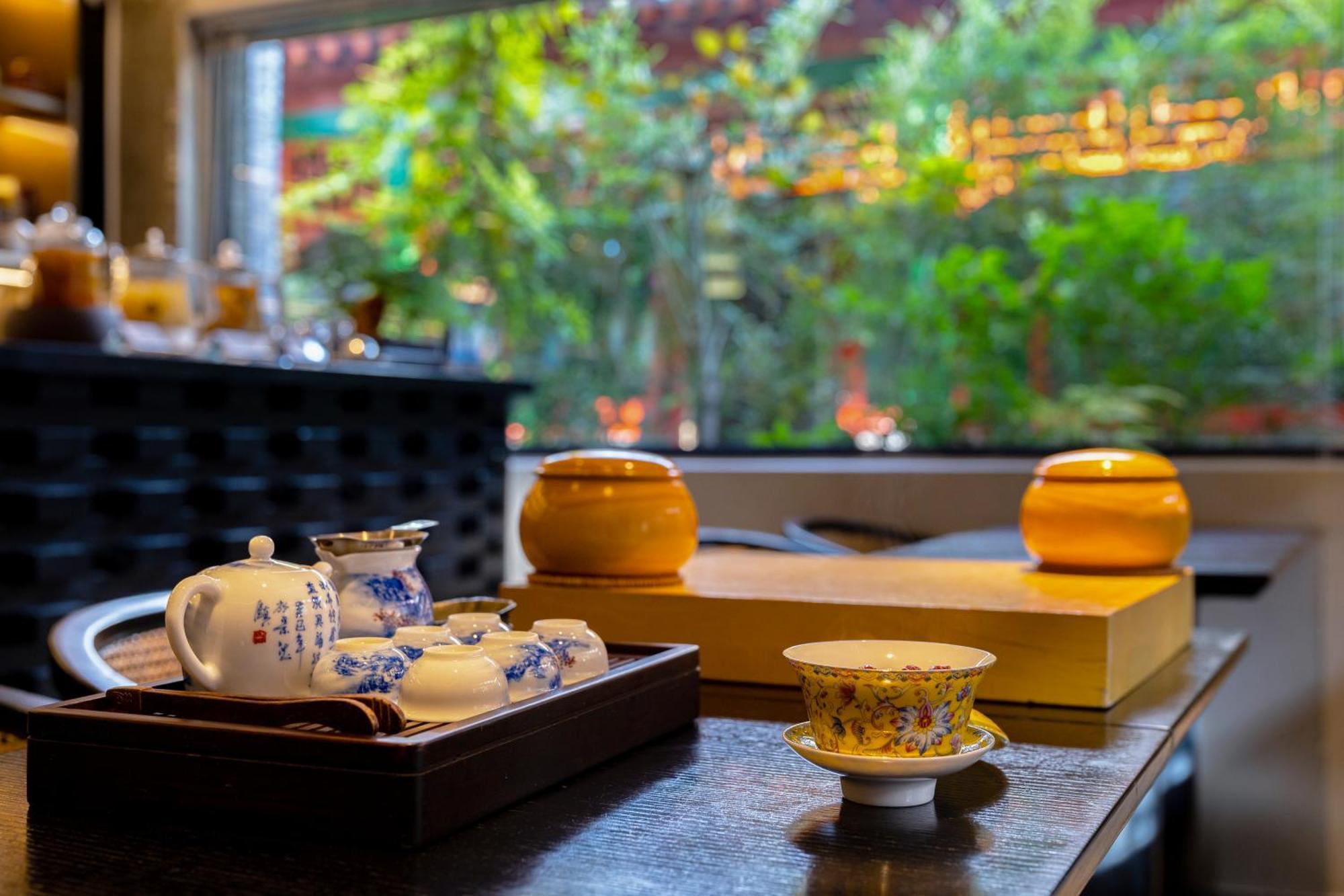 Xinxiang Yayuan: Courtyard With Sky Garden Near Tiananmen Hotel 4*