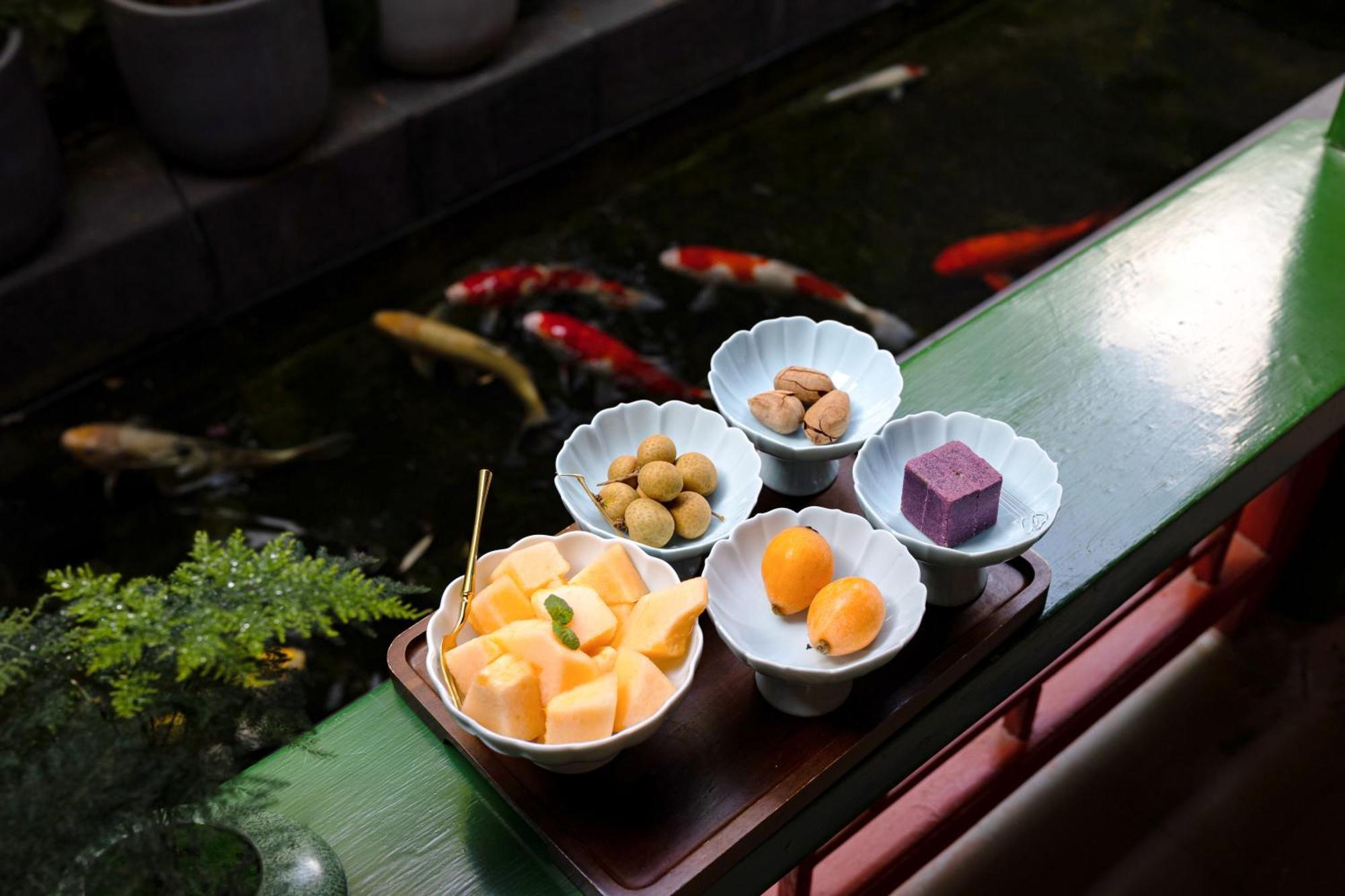 Hotel Xinxiang Yayuan: Courtyard With Sky Garden Near Tiananmen 4*