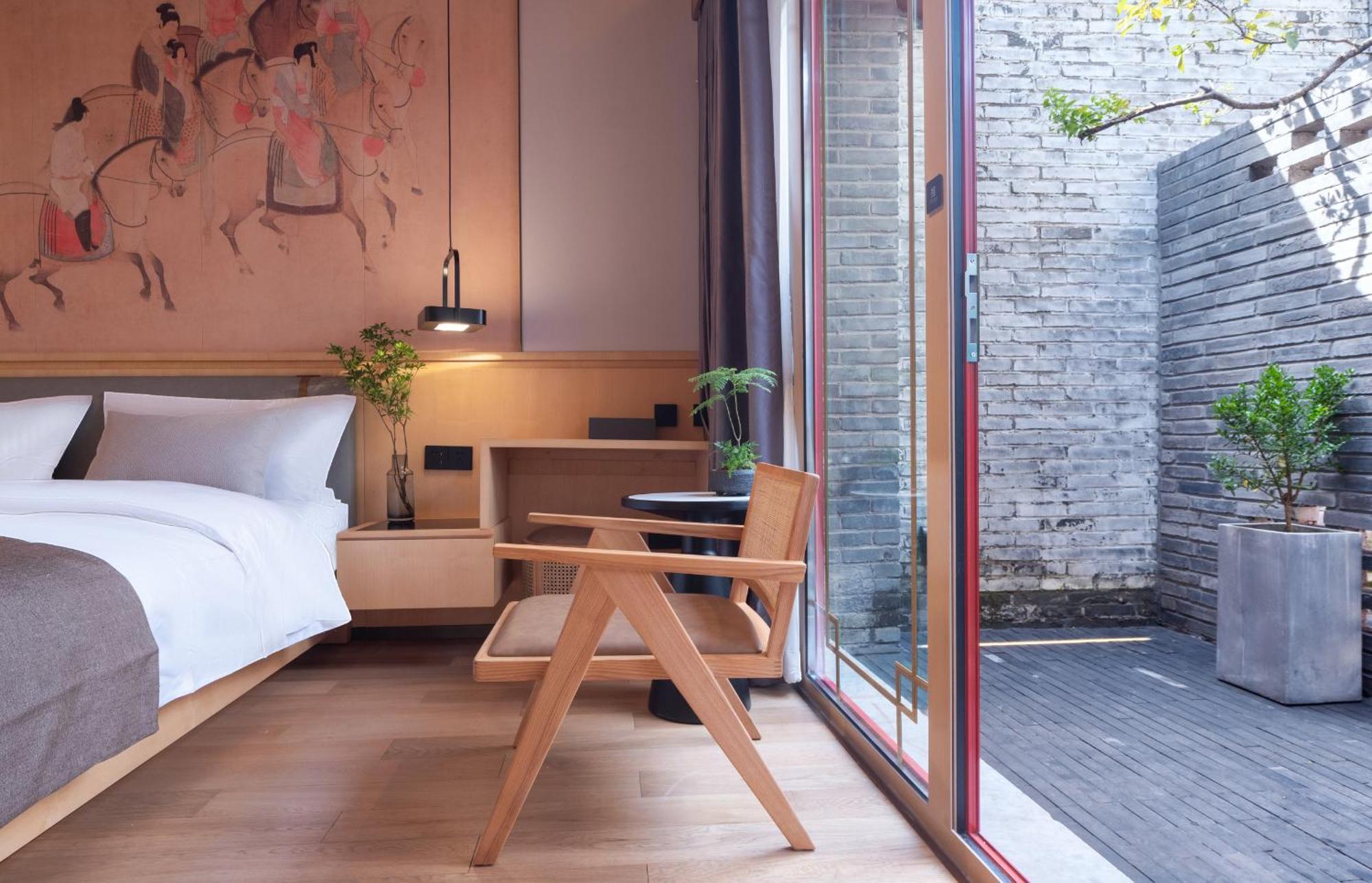 Hotel Xinxiang Yayuan: Courtyard With Sky Garden Near Tiananmen
