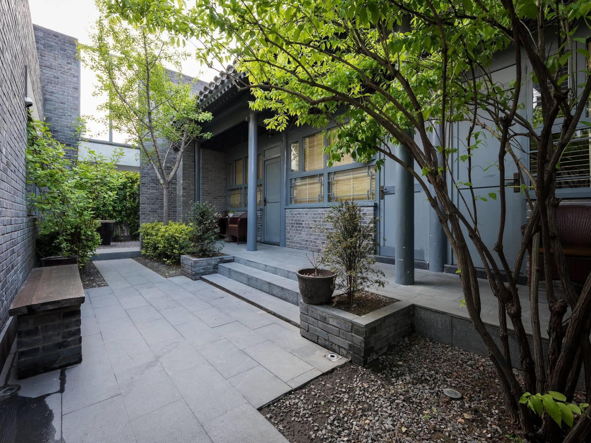 Xinxiang Yayuan: Courtyard With Sky Garden Near Tiananmen